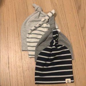 4 Baby beanie 0-6 Months